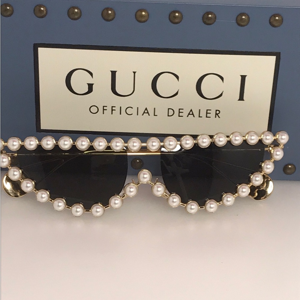 GUCCI HOLLYWOOD FOREVER GG0364S 004 GOLD WITH PEARL - Picture 14 of 17